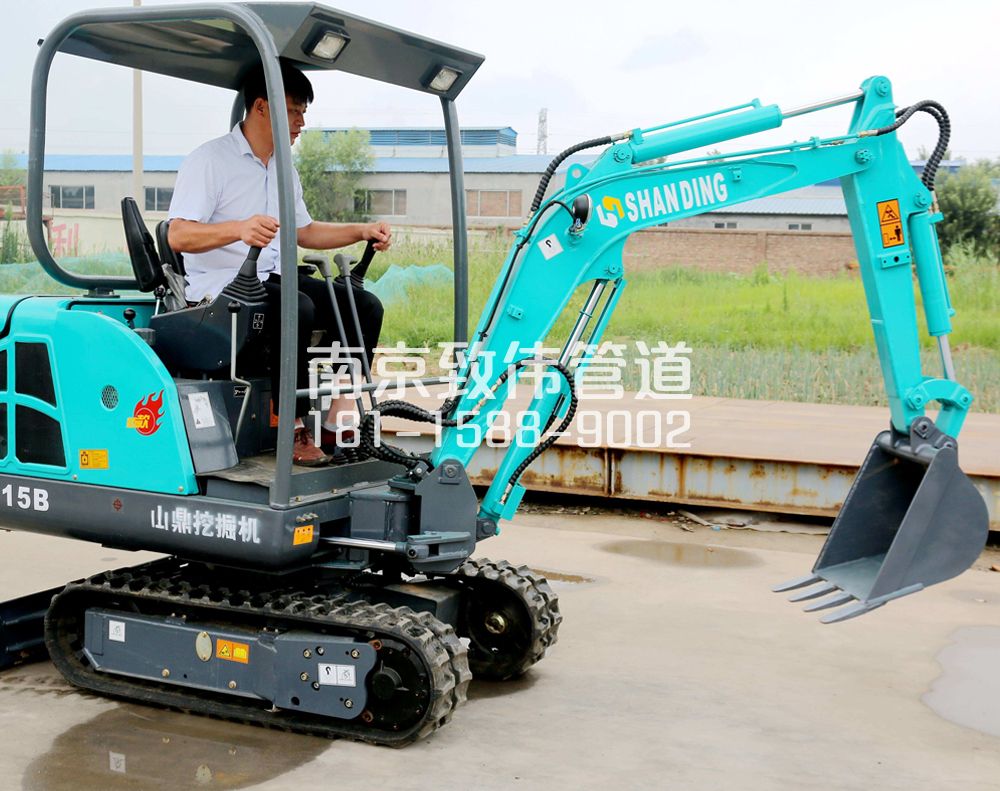 350江南水泥厂小型挖机