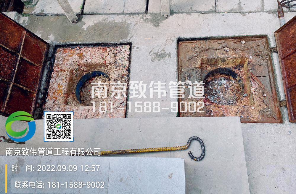 江南水泥厂工地食堂隔油池油污清理施工现场